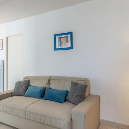 Apartment Les Capounades-6 By Interhome